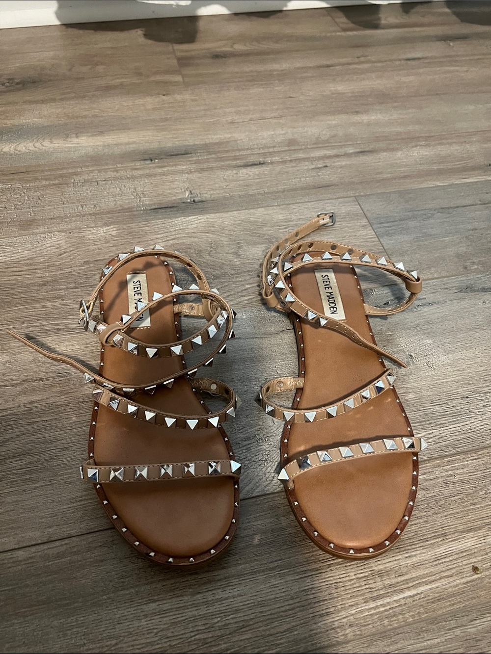 Steve Madden Brown Studded Ankle strap Leather Sandals size 8.5